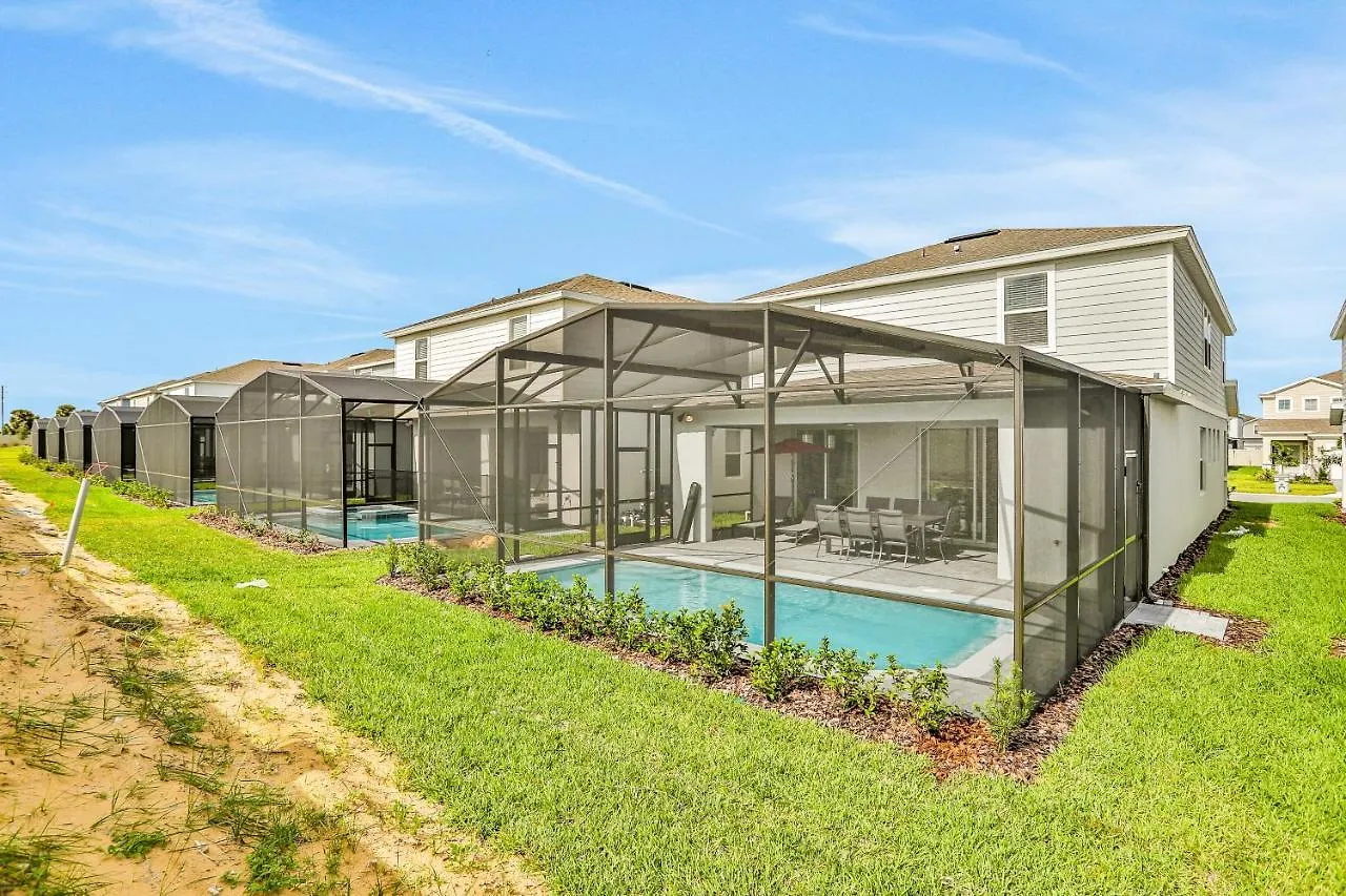 Windsor Island Retreat Villa Davenport Holiday home